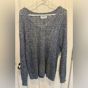 Old Navy Women's V-Neck Sweater in Heathered Blue